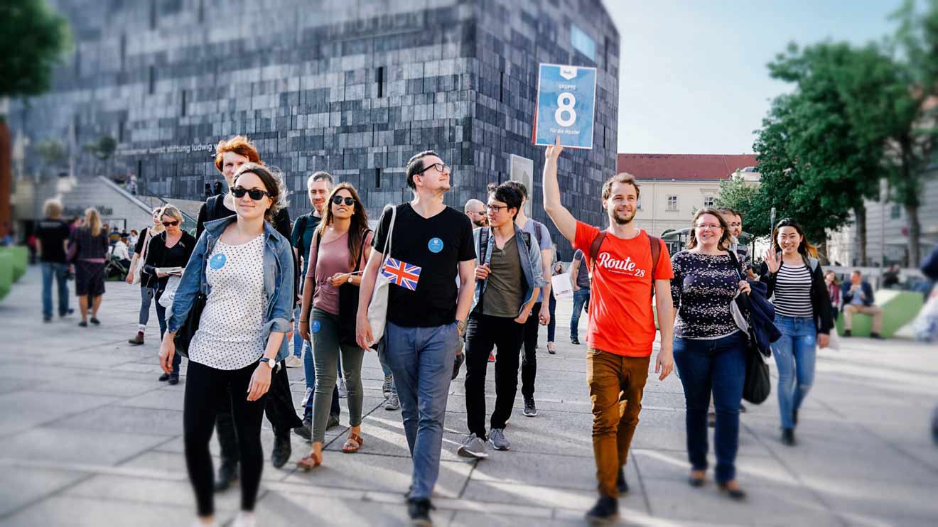 Die Umsetzung ist nur dank der vielen Freiwilligen möglich, die Katherina Mosers Idee unterstützen und vor Ort tatkräftig zur Seite stehen.